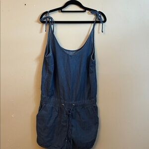 Casual Chambray Tie-Shoulder Romper in Denim Blue